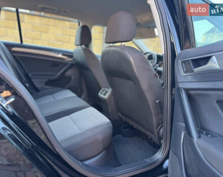 Черный Фольксваген Гольф, объемом двигателя 1.6 л и пробегом 218 тыс. км за 10900 $, фото 33 на Automoto.ua