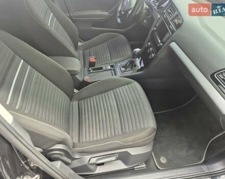 Черный Фольксваген Гольф, объемом двигателя 1.6 л и пробегом 229 тыс. км за 11199 $, фото 21 на Automoto.ua