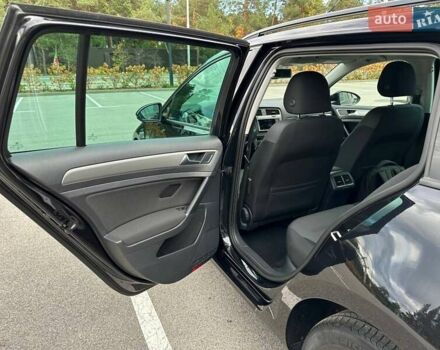 Черный Фольксваген Гольф, объемом двигателя 1.6 л и пробегом 240 тыс. км за 10800 $, фото 16 на Automoto.ua