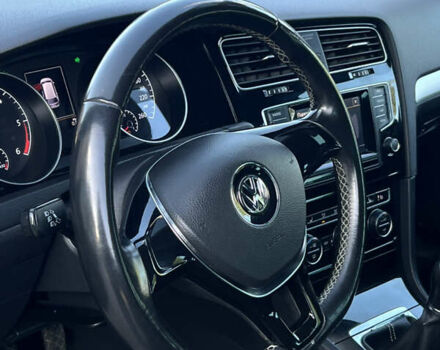 Черный Фольксваген Гольф, объемом двигателя 1.6 л и пробегом 230 тыс. км за 11800 $, фото 67 на Automoto.ua