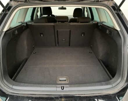 Черный Фольксваген Гольф, объемом двигателя 1.2 л и пробегом 210 тыс. км за 7500 $, фото 2 на Automoto.ua