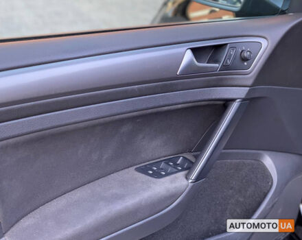 Фольксваген Гольф 2014 в Черновцах на Automoto.ua Черный Фольксваген Гольф, объемом двигателя 1.6 л и пробегом 148 тыс. км за 12200 $, фото 6 на Automoto.ua