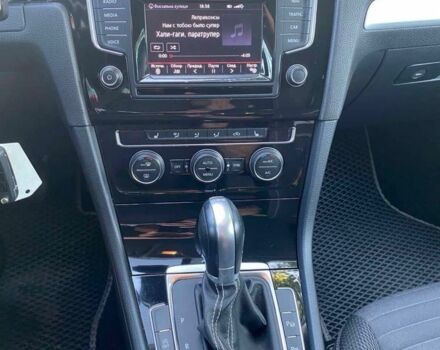 Черный Фольксваген Гольф, объемом двигателя 1.6 л и пробегом 222 тыс. км за 12600 $, фото 23 на Automoto.ua