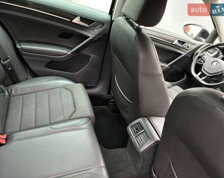 Черный Фольксваген Гольф, объемом двигателя 1.4 л и пробегом 245 тыс. км за 10800 $, фото 26 на Automoto.ua