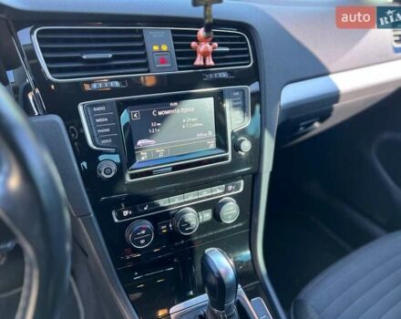 Черный Фольксваген Гольф, объемом двигателя 1.6 л и пробегом 229 тыс. км за 11199 $, фото 15 на Automoto.ua