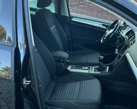 Черный Фольксваген Гольф, объемом двигателя 1.6 л и пробегом 230 тыс. км за 11800 $, фото 76 на Automoto.ua