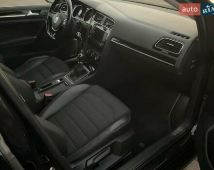 Черный Фольксваген Гольф, объемом двигателя 1.97 л и пробегом 181 тыс. км за 10500 $, фото 7 на Automoto.ua