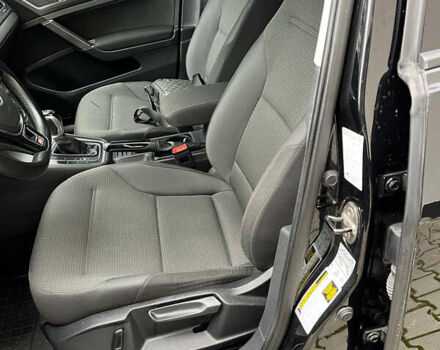 Черный Фольксваген Гольф, объемом двигателя 1.8 л и пробегом 195 тыс. км за 8999 $, фото 10 на Automoto.ua