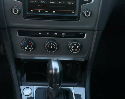 Черный Фольксваген Гольф, объемом двигателя 2 л и пробегом 153 тыс. км за 11800 $, фото 12 на Automoto.ua