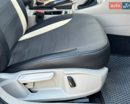 Черный Фольксваген Гольф, объемом двигателя 1.97 л и пробегом 96 тыс. км за 12699 $, фото 29 на Automoto.ua