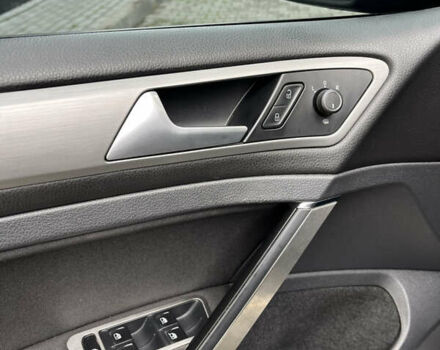 Черный Фольксваген Гольф, объемом двигателя 1.8 л и пробегом 195 тыс. км за 8999 $, фото 19 на Automoto.ua