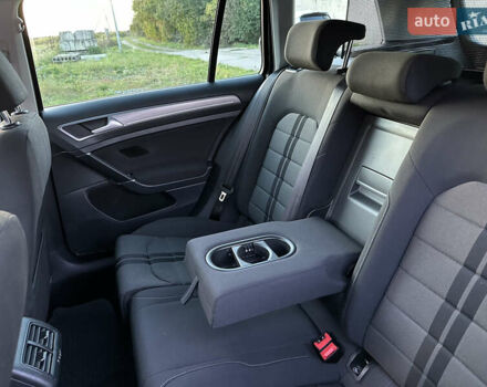 Черный Фольксваген Гольф, объемом двигателя 2 л и пробегом 248 тыс. км за 11999 $, фото 71 на Automoto.ua