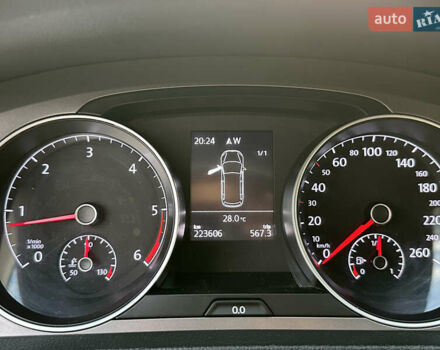 Черный Фольксваген Гольф, объемом двигателя 1.6 л и пробегом 223 тыс. км за 11900 $, фото 46 на Automoto.ua