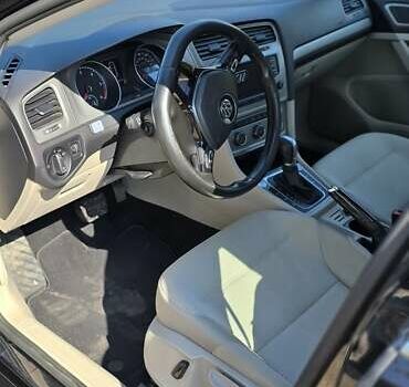 Черный Фольксваген Гольф, объемом двигателя 1.97 л и пробегом 180 тыс. км за 11500 $, фото 7 на Automoto.ua