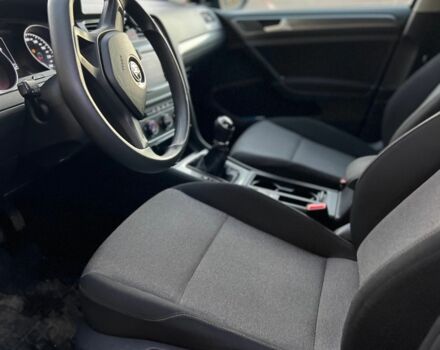 Черный Фольксваген Гольф, объемом двигателя 1.6 л и пробегом 209 тыс. км за 9600 $, фото 6 на Automoto.ua