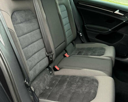 Черный Фольксваген Гольф, объемом двигателя 2 л и пробегом 242 тыс. км за 13290 $, фото 38 на Automoto.ua