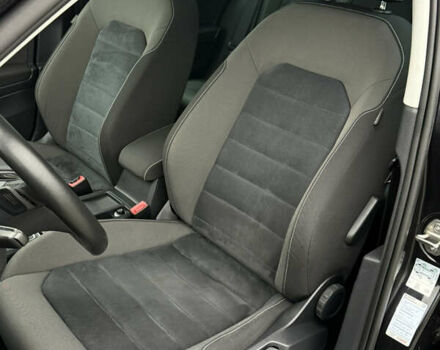 Черный Фольксваген Гольф, объемом двигателя 2 л и пробегом 242 тыс. км за 13290 $, фото 20 на Automoto.ua