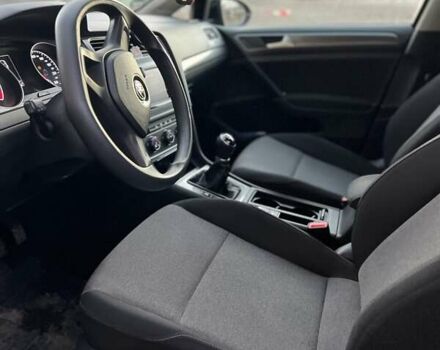 Черный Фольксваген Гольф, объемом двигателя 1.6 л и пробегом 209 тыс. км за 9600 $, фото 22 на Automoto.ua