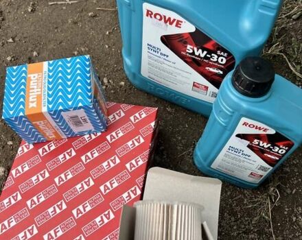 Черный Фольксваген Гольф, объемом двигателя 1.6 л и пробегом 209 тыс. км за 9600 $, фото 37 на Automoto.ua