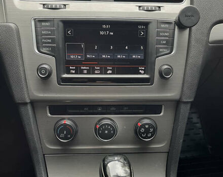 Черный Фольксваген Гольф, объемом двигателя 1.8 л и пробегом 195 тыс. км за 8999 $, фото 22 на Automoto.ua