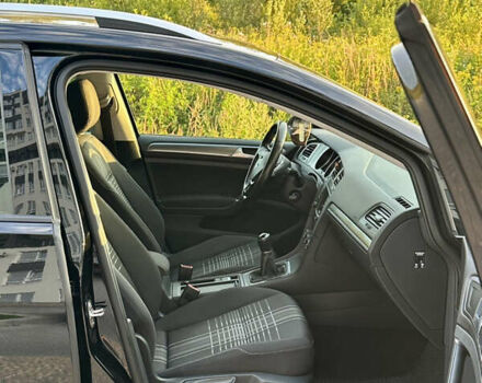 Черный Фольксваген Гольф, объемом двигателя 1.6 л и пробегом 223 тыс. км за 11900 $, фото 21 на Automoto.ua