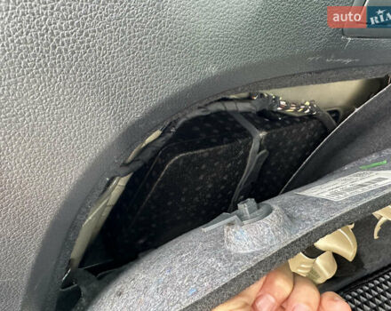 Черный Фольксваген Гольф, объемом двигателя 1.6 л и пробегом 223 тыс. км за 11900 $, фото 71 на Automoto.ua