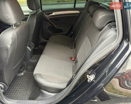 Черный Фольксваген Гольф, объемом двигателя 2 л и пробегом 159 тыс. км за 12999 $, фото 52 на Automoto.ua