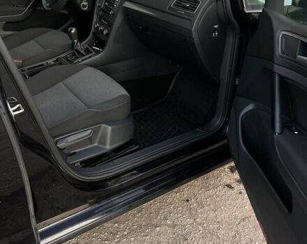 Черный Фольксваген Гольф, объемом двигателя 1.6 л и пробегом 209 тыс. км за 9600 $, фото 9 на Automoto.ua