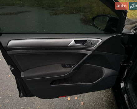 Черный Фольксваген Гольф, объемом двигателя 1.6 л и пробегом 285 тыс. км за 10350 $, фото 21 на Automoto.ua