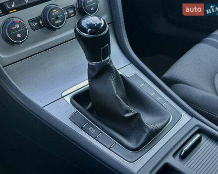 Черный Фольксваген Гольф, объемом двигателя 2 л и пробегом 248 тыс. км за 11999 $, фото 59 на Automoto.ua