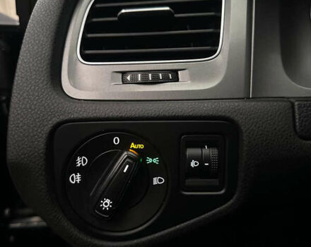 Черный Фольксваген Гольф, объемом двигателя 1.6 л и пробегом 285 тыс. км за 10350 $, фото 26 на Automoto.ua