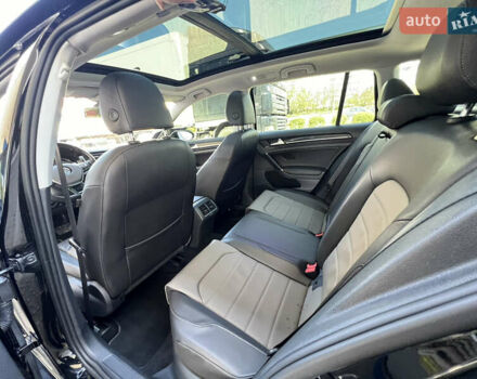 Черный Фольксваген Гольф, объемом двигателя 2 л и пробегом 213 тыс. км за 16999 $, фото 19 на Automoto.ua