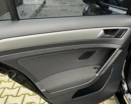 Черный Фольксваген Гольф, объемом двигателя 1.8 л и пробегом 195 тыс. км за 8999 $, фото 25 на Automoto.ua