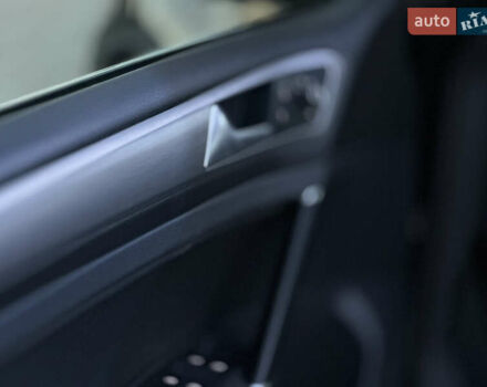 Черный Фольксваген Гольф, объемом двигателя 2 л и пробегом 153 тыс. км за 11800 $, фото 10 на Automoto.ua