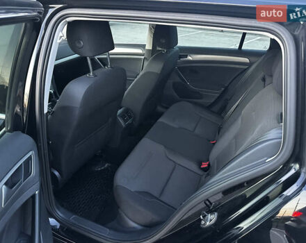 Черный Фольксваген Гольф, объемом двигателя 2 л и пробегом 153 тыс. км за 11800 $, фото 17 на Automoto.ua