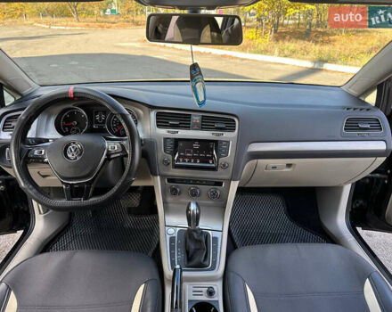 Черный Фольксваген Гольф, объемом двигателя 1.97 л и пробегом 96 тыс. км за 12699 $, фото 16 на Automoto.ua