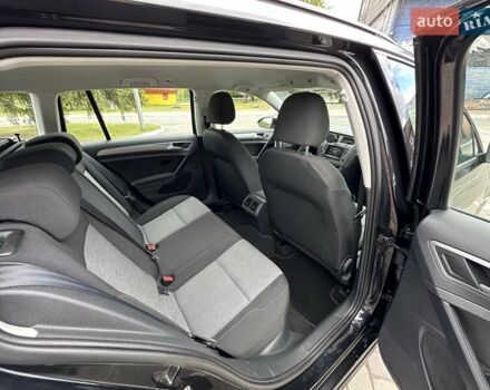Чорний Фольксваген Гольф, об'ємом двигуна 1.6 л та пробігом 268 тис. км за 10999 $, фото 29 на Automoto.ua