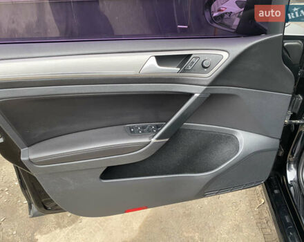 Черный Фольксваген Гольф, объемом двигателя 1.8 л и пробегом 179 тыс. км за 11200 $, фото 24 на Automoto.ua