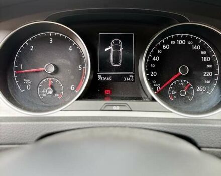 Черный Фольксваген Гольф, объемом двигателя 1.6 л и пробегом 230 тыс. км за 10500 $, фото 8 на Automoto.ua