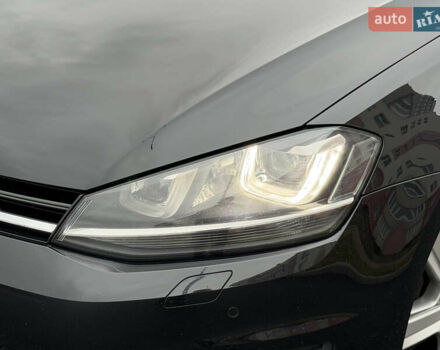 Черный Фольксваген Гольф, объемом двигателя 2 л и пробегом 159 тыс. км за 12999 $, фото 3 на Automoto.ua