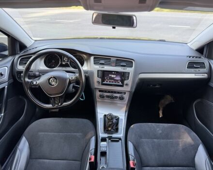 Черный Фольксваген Гольф, объемом двигателя 1.6 л и пробегом 220 тыс. км за 8800 $, фото 15 на Automoto.ua