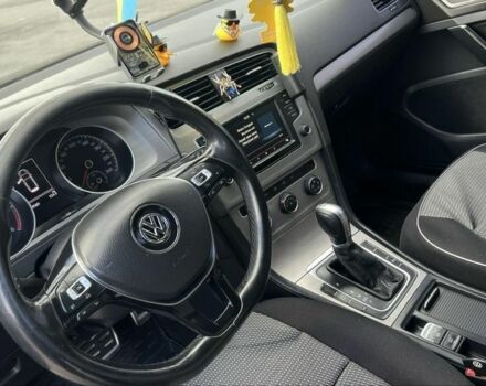 Черный Фольксваген Гольф, объемом двигателя 1.6 л и пробегом 265 тыс. км за 10500 $, фото 12 на Automoto.ua