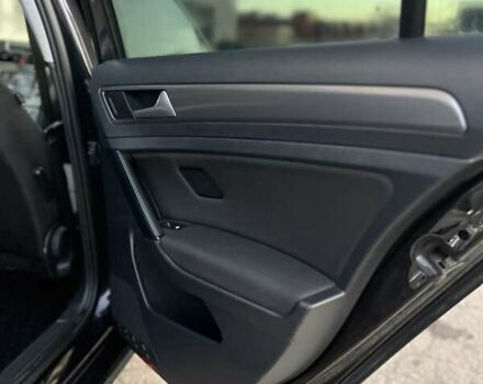 Черный Фольксваген Гольф, объемом двигателя 1.6 л и пробегом 209 тыс. км за 9600 $, фото 20 на Automoto.ua