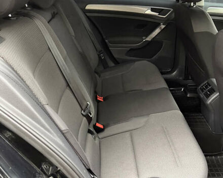 Черный Фольксваген Гольф, объемом двигателя 1.8 л и пробегом 195 тыс. км за 8999 $, фото 28 на Automoto.ua