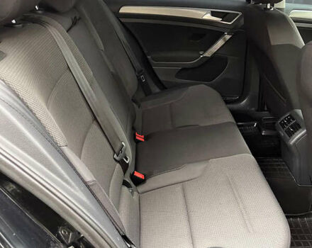 Черный Фольксваген Гольф, объемом двигателя 1.8 л и пробегом 195 тыс. км за 8999 $, фото 17 на Automoto.ua