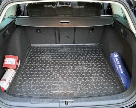 Чорний Фольксваген Гольф, об'ємом двигуна 2 л та пробігом 258 тис. км за 11500 $, фото 7 на Automoto.ua