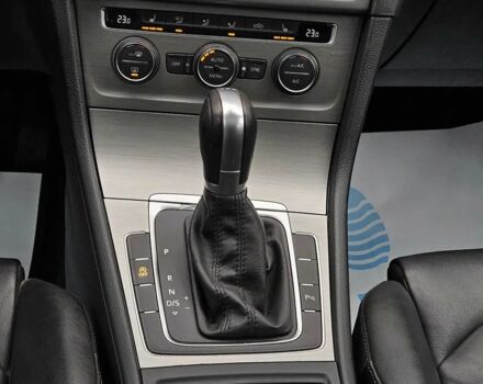 Черный Фольксваген Гольф, объемом двигателя 1.6 л и пробегом 77 тыс. км за 2400 $, фото 7 на Automoto.ua