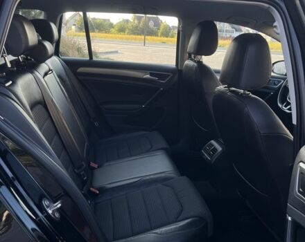 Черный Фольксваген Гольф, объемом двигателя 1.6 л и пробегом 283 тыс. км за 11500 $, фото 9 на Automoto.ua