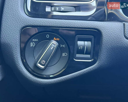 Черный Фольксваген Гольф, объемом двигателя 2 л и пробегом 213 тыс. км за 16999 $, фото 27 на Automoto.ua