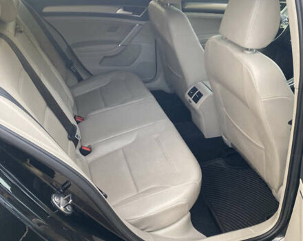 Черный Фольксваген Гольф, объемом двигателя 1.8 л и пробегом 210 тыс. км за 11900 $, фото 11 на Automoto.ua